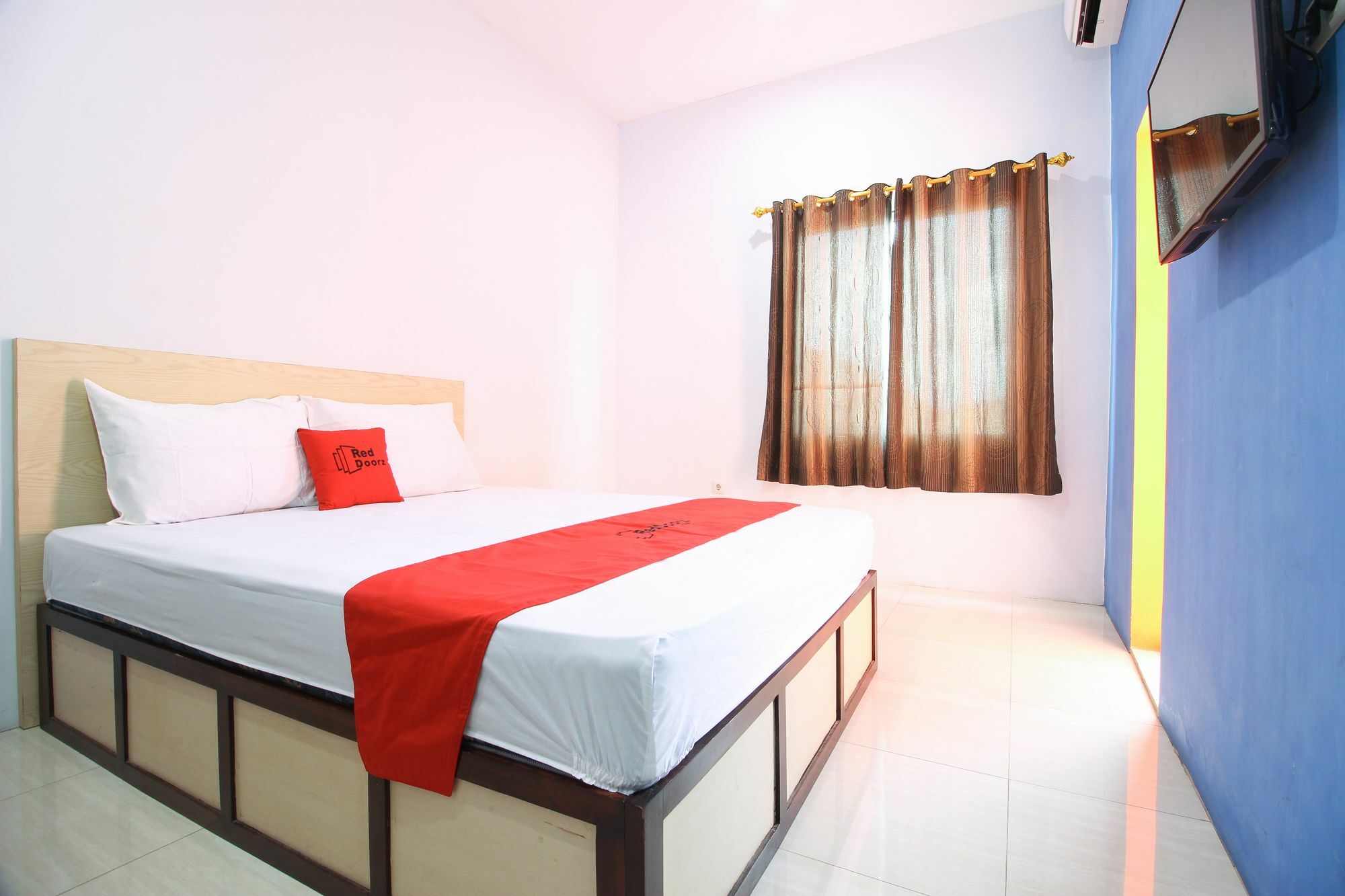 Reddoorz Plus Near Lippo Plaza Jogjakarta Yogyakarta Exterior foto